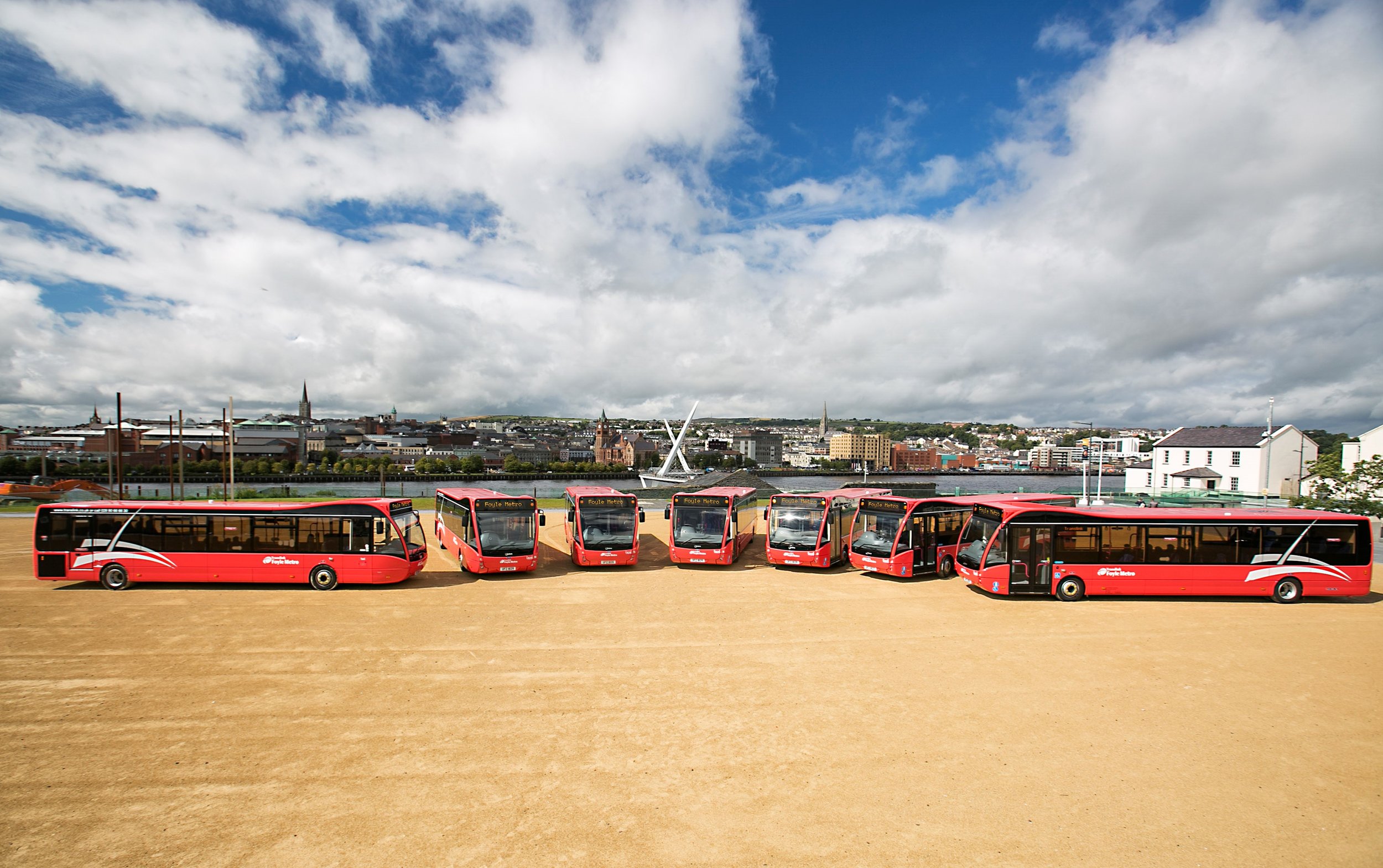 translink-launches-optare-euro-6-versas-on-foyle-metro-bus-service-for